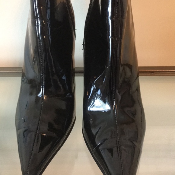 Mia size 7.5 ‘patent’ (man made) booties - Picture 2 of 5